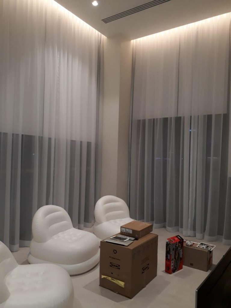 curtains, curtains dubai, curtain design dubai, curtain in dubai, curtain rail, curtain accessories dubai, curtain and blinds dubai, curtain blinds dubai