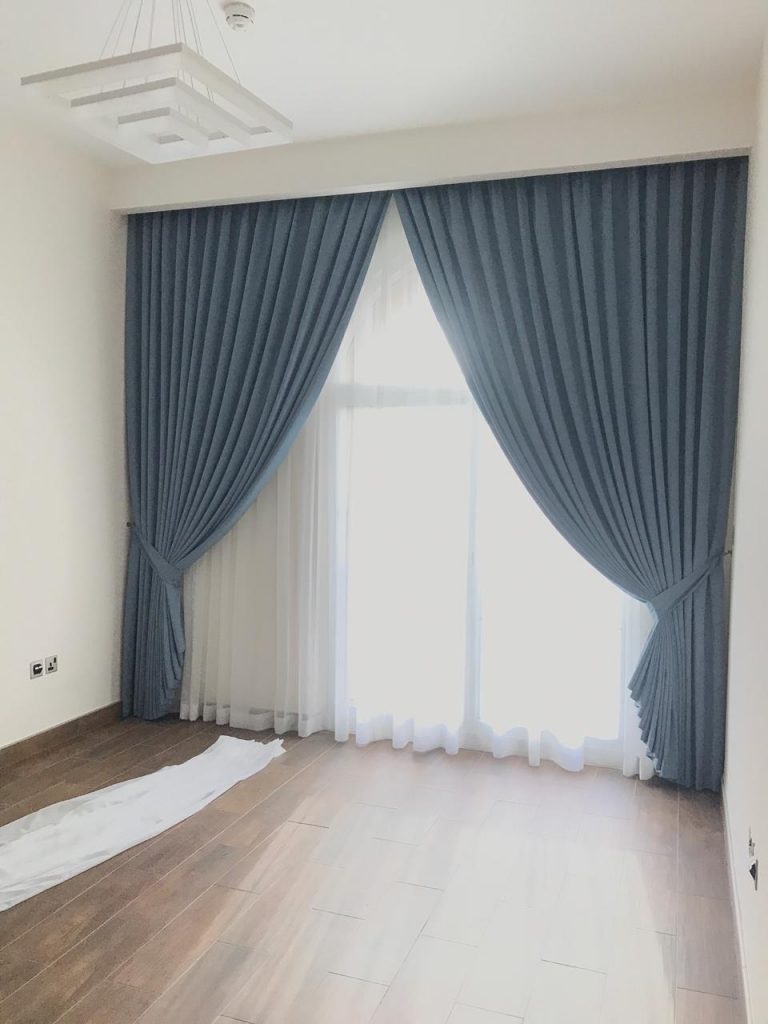 curtains, curtains dubai, curtain design dubai, curtain in dubai, curtain rail, curtain accessories dubai, curtain and blinds dubai, curtain blinds dubai