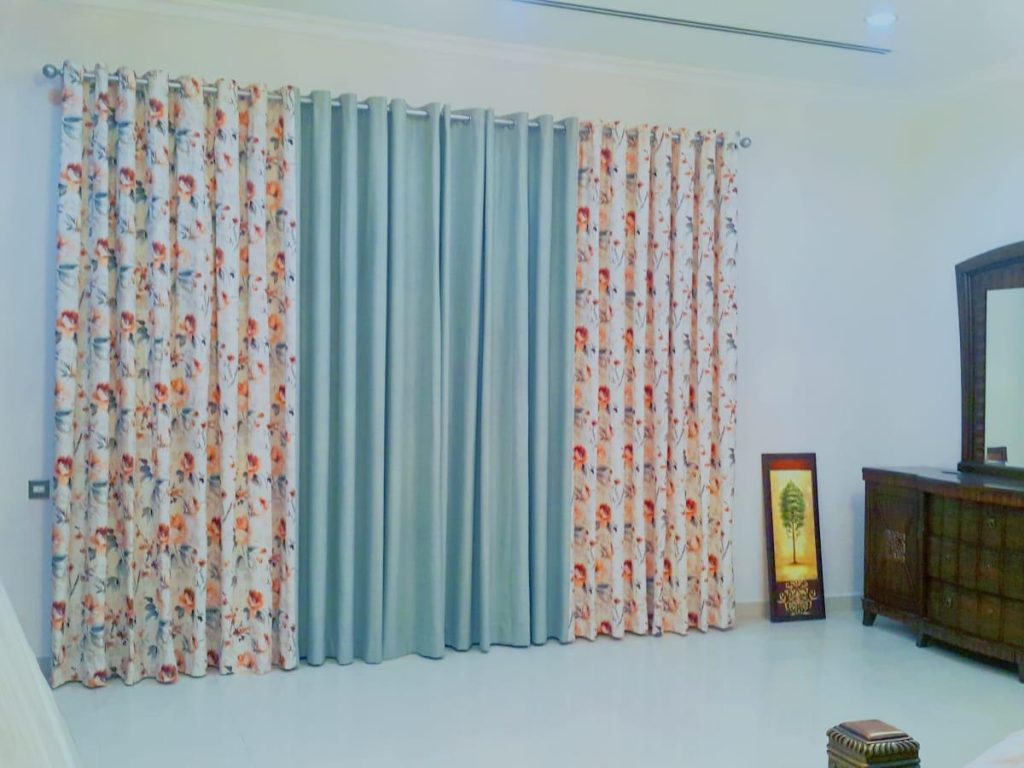 curtains, curtains dubai, curtain design dubai, curtain in dubai, curtain rail, curtain accessories dubai, curtain and blinds dubai, curtain blinds dubai