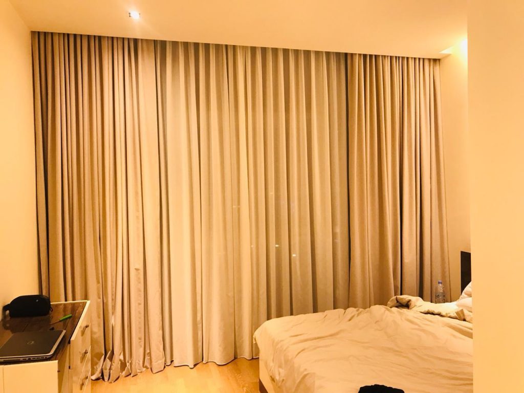 curtains, curtains dubai, curtain design dubai, curtain in dubai, curtain rail, curtain accessories dubai, curtain and blinds dubai, curtain blinds dubai